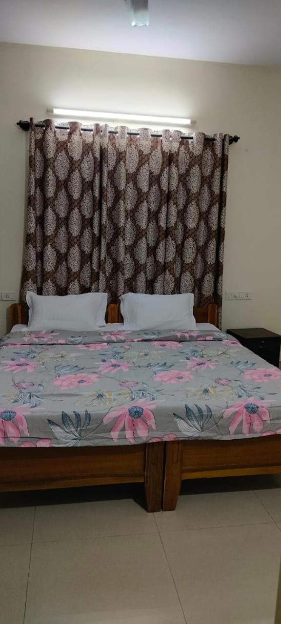 Brookside Service Apartment Bangalore Eksteriør bilde